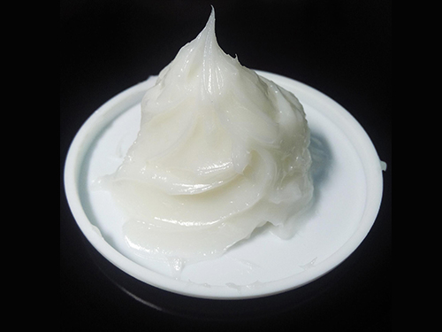 選擇塑膠零件潤(rùn)滑脂要考慮哪些因素呢？